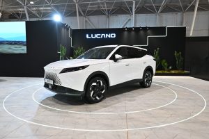 نگاهی به اکودا E7 و پرسشهای فراروی آن؛ محصول جدید مکث موتور در راه بازار